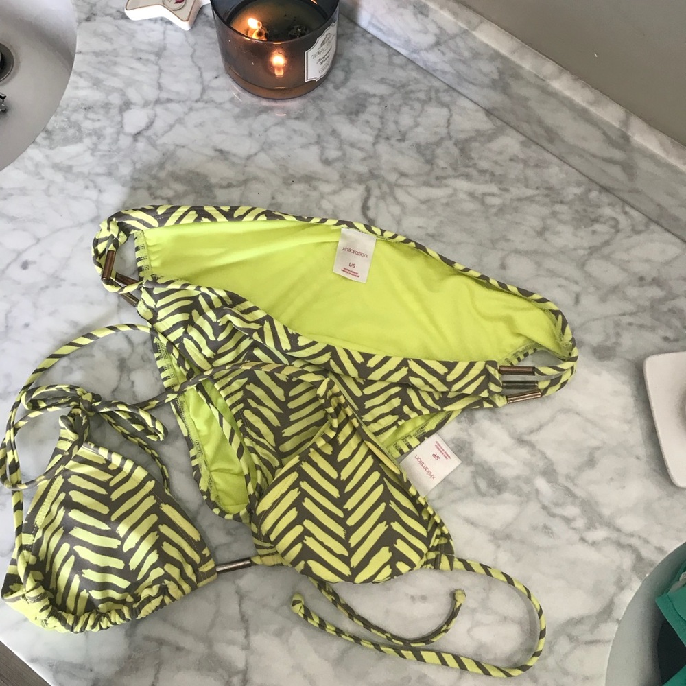Bathing suit